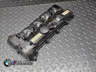 Mercedes-Benz C-Class, Sprinter, VITO, E-Class Engine Rocker Cover