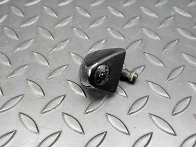 BMW X5 Left Headlight Washer Jet