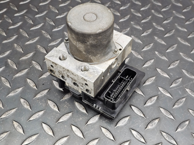 Mercedes-Benz E-Class ABS Pump