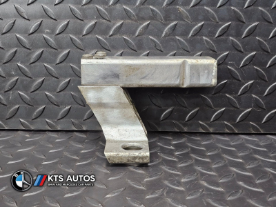 Mercedes-Benz C-Class Radiator Support Bracket