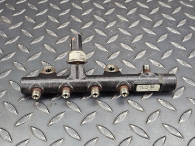 Mercedes-Benz A-Class Fuel Rail