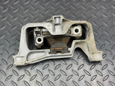 Mercedes-Benz A-Class Engine Mount Right