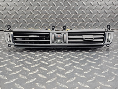 BMW X5, X6 Center Dashboard Air Vent