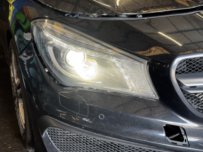 Mercedes-Benz CLA Right Headlight
