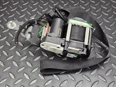 Mercedes-Benz E-Class Front Right Seatbelt