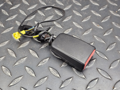 Mercedes-Benz C-Class Front Seat Belt Buckle