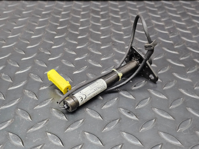 Mercedes-Benz C-Class Bonnet Actuator