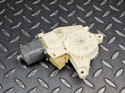 Mercedes-Benz C-Class, A-Class Rear Right Window Motor