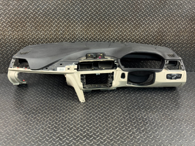 BMW 3 Series Dashboard