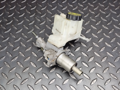 Mercedes-Benz C-Class, E-Class Brake Master Cylinder