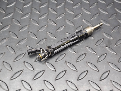 Mercedes-Benz A-Class, B-Class, CLA Fuel Injector