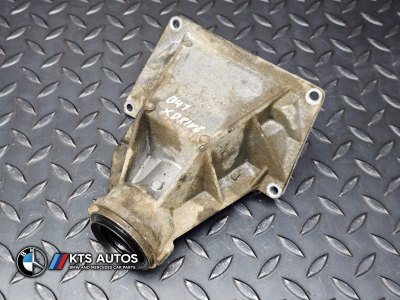 BMW 3 Series, 4 Series Front Right Driveshaft Bracket