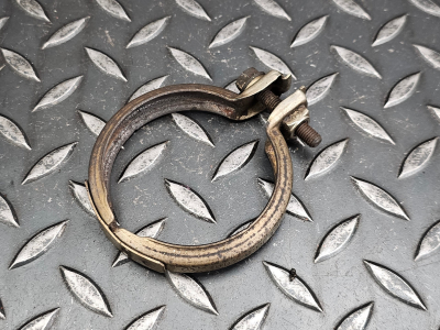 Mercedes-Benz A-Class, C-Class, E-Class Exhaust Clamp Pipe Bracket