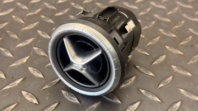 Mercedes-Benz A-Class Dashboard Air Vent