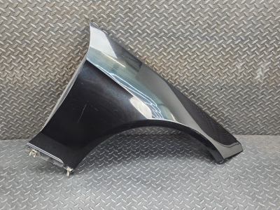 Mercedes-Benz E-Class Right Wing Fender