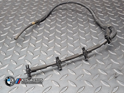 Mercedes-Benz S-Class Fuel injector hose line
