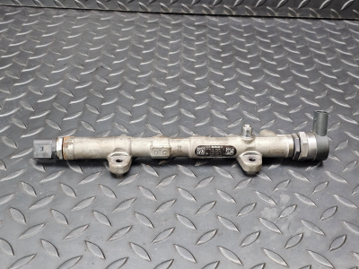Mercedes-Benz C-Class, A-Class, E-Class, B-Class Fuel Injector Rail