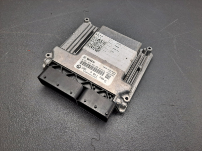 BMW 1 Series, 3 Series, 5 Series Engine Control Module Ecu