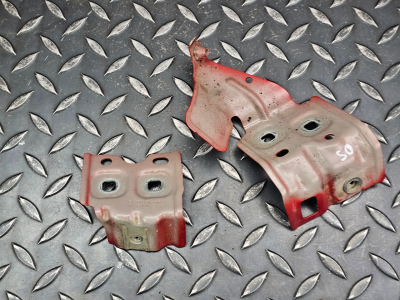 Mercedes-Benz A-Class Right Wing Bracket Set