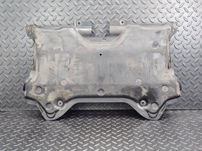 Mercedes-Benz E-Class Engine Under Tray Cover