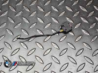 BMW 1 Series, 3 Series Cube Plug