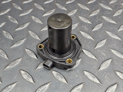 Mercedes-Benz C-Class, E-Class Oil Level Sensor