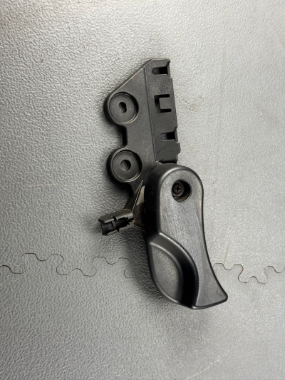 BMW 1 Series, 2 Series, 3 Series, 4 Series, X1, X2 Bonnet Release Handle
