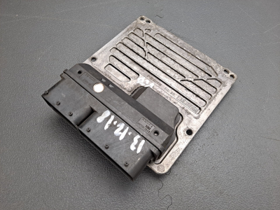 Mercedes-Benz C-Class Engine Control Module Ecu