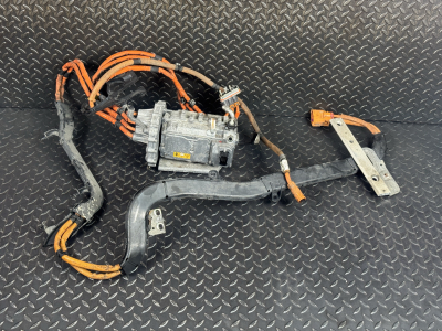 Mercedes-Benz C-Class Battery Voltage Converter Inverter
