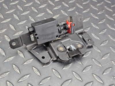 BMW X3, 3 Series Bootlid Tailgate Lock Catch