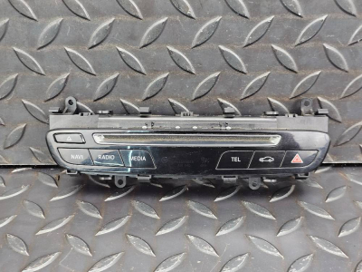 Mercedes-Benz C-Class Radio Control Panel