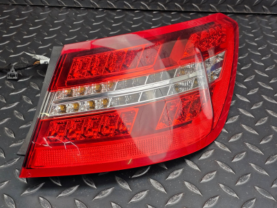 Mercedes-Benz E-Class, B-Class Rear Right Tail Light