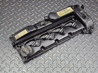 Mercedes-Benz E-Class, A-Class Engine Rocker Cover