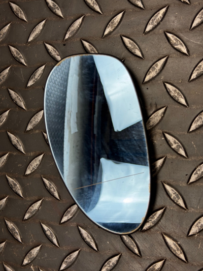 BMW 3 Series Left Wing Mirror Glass