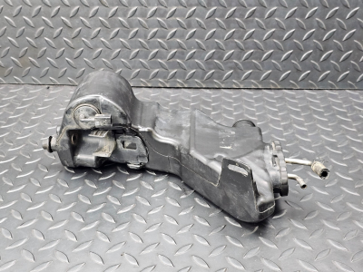 Mercedes-Benz C-Class Windscreen Washer Bottle
