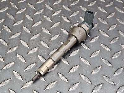 MINI Clubman, Cooper Fuel Injector