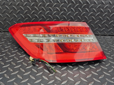 Mercedes-Benz E-Class Rear Left Tail Light