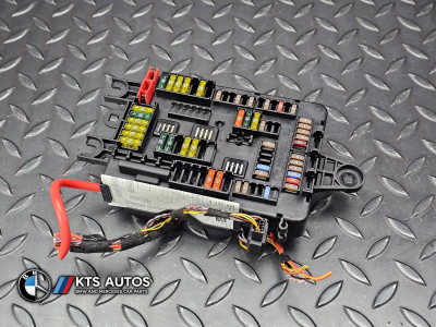 BMW 1 Series, 2 Series, 3 Series Rear Electric Power Distribution Fuse Box