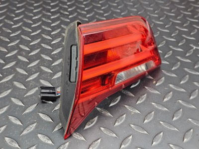 BMW 4 Series Right Boot Lid Inner Tail Light