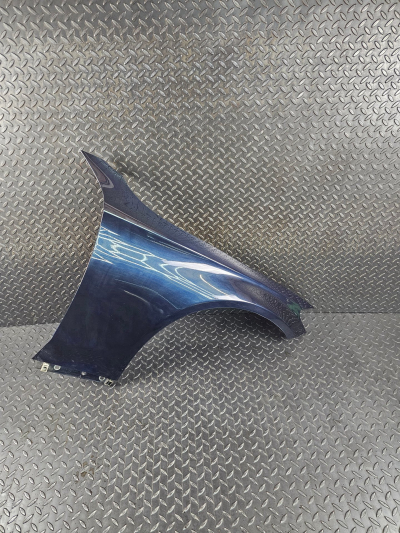 Mercedes-Benz C-Class Right Wing Fender