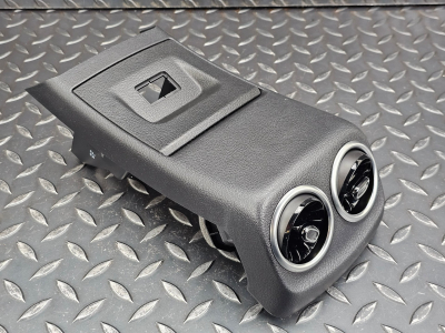 Mercedes-Benz CLA, A-Class Rear Center Air Vents