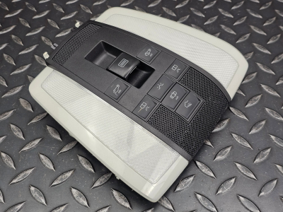 Mercedes-Benz E-Class Interior Front Roof Light