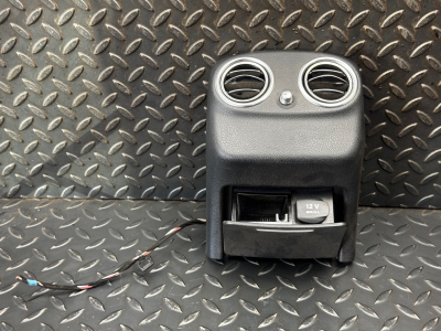 Mercedes-Benz E-Class Rear Center Console Air Vent
