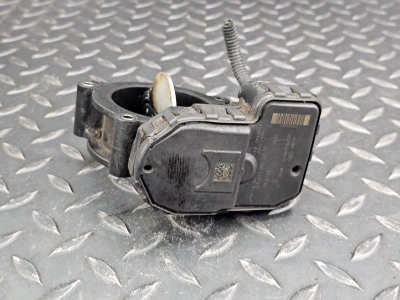 Mercedes-Benz C-Class, E-Class Throttle Body