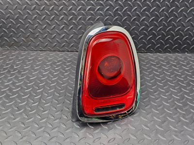 MINI Cooper Right Tail Light
