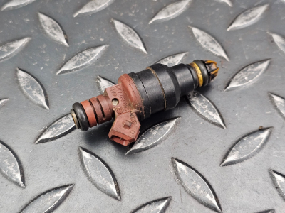 BMW 5 Series, 8 Series, 7 Series Fuel Injector