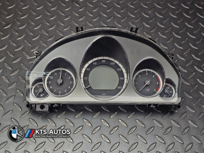 Mercedes-Benz E-Class Speedometer Instrument Cluster