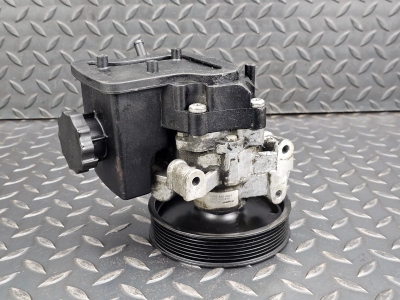 Mercedes-Benz C-Class Power Steering Pump