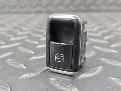 Mercedes-Benz C-Class Passenger Window Switch