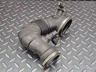 Mercedes-Benz C-Class, E-Class Air Intake Pipe